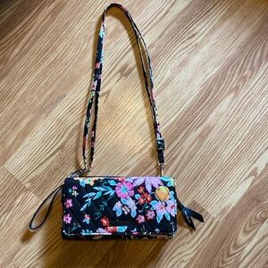 Vera Bradley NWOT crossbody wallet wristlet, black floral with removable strap.